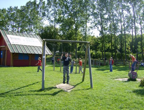 Plac zabaw  koo Parku Wodnego w Chojnicach.