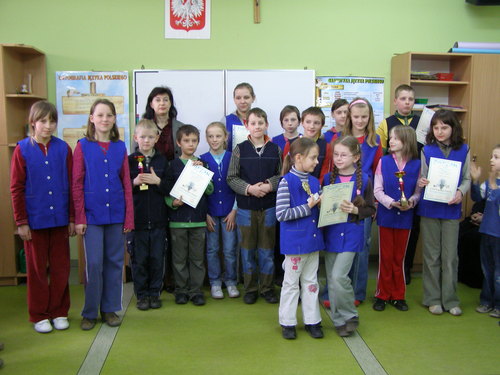 wszyscy nagrodzeni w szkole w Kosobudach