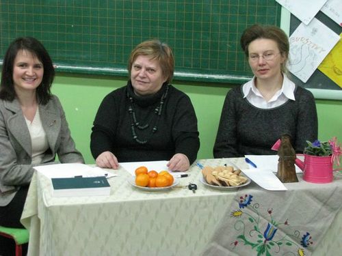 Jury: od prawej Anna Gliszczyska, Felicja Baska Borzyszkowska, Boena Szymaska Ugowska