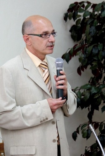 Pan Wojciech Adamowicz - Dyrektor Powiatowego Urzdu Pracy w Chojnicach. 