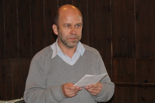 Konkurs prowadzi p. Zbigniew Gierszewski.