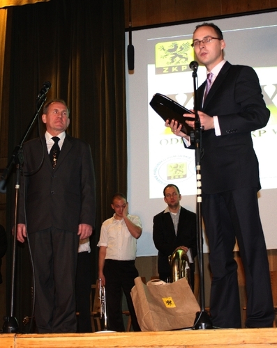 Na zdjciu od lewej - Prezes ZKP O/Brusy Stanisaw Kobus i Prezes Zarzdu Gwnego ZKP ukasz Grzdzicki