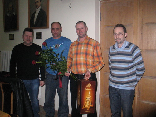 Na zdjciu nowy Sotys Soectwa Brusy - Wybudowanie Jacek Czarnowski (drugi z lewej) oraz obecna Rada Soecka.