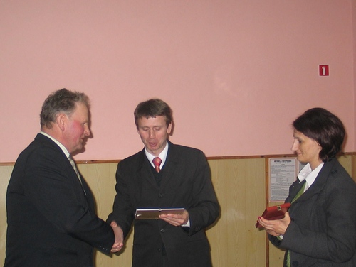 Na zdjciu od lewej: Sotys Pawe Kinka, Burmistrz Brus Witold Ossowski oraz Przewodniczca Rady Miejskiej w Brusach Beata Zblewska.