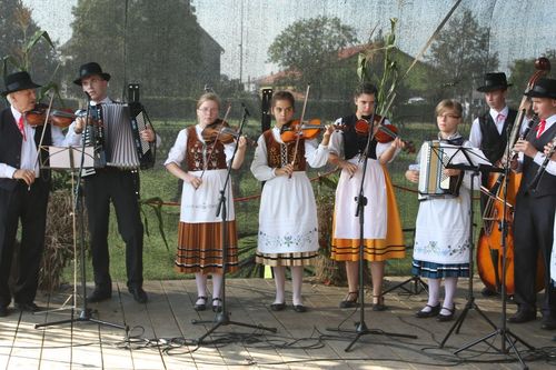 Kazubski Zesp Folklorystyczny 