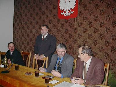 W spotkaniu uczestniczy Burmistrz Brus, Jerzy Fijas, przedstawiciele GZRKiOR oraz czonkowie Zarzdu Miejskiego.