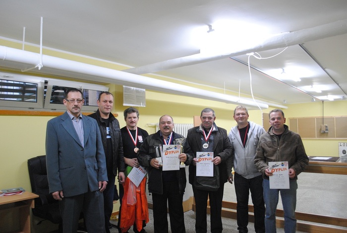 Organizatorzy i zwycizcy z MK LOK w Brusach. 