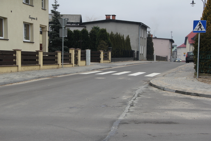 Skrzyowanie ulic Ogrodowej i Targowej w Brusach. 