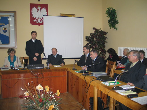 Przewodniczcy Rady Zbigniew cki otworzy XXII sesj Rady Miejskiej w Brusach.