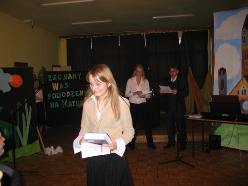 Katarzyna Hebel- absolwentka z najwysz redni w szkole.